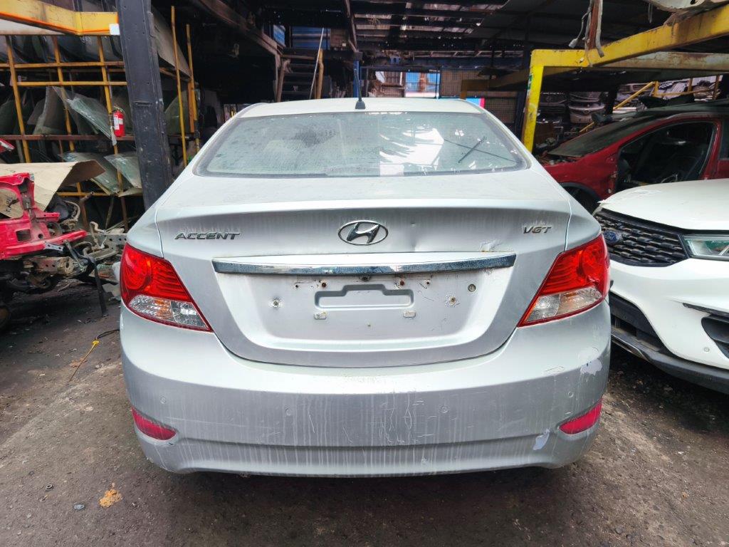 CULATA Hyundai ACCENT RB 2011  USADA  EN DESARME